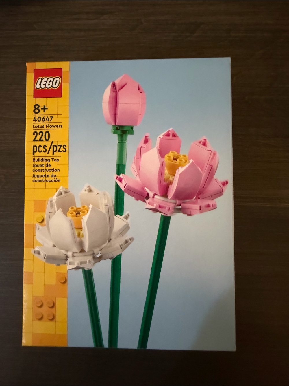 LEGO Lotus Flowers Set - Pink, White & Green - never been opened